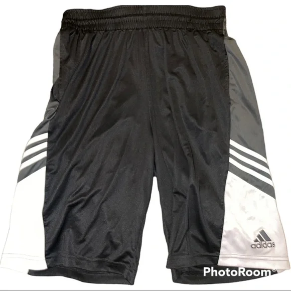 Black Adidas Basketball Shorts Size L - Picture 1 of 2